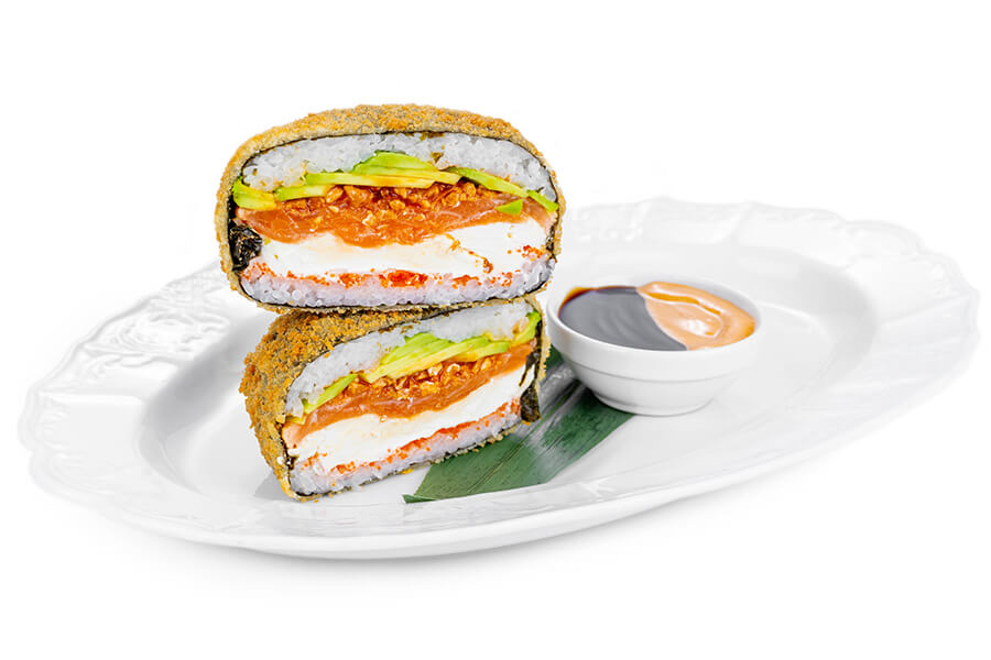 Суши бургер с лососем от Roll Club